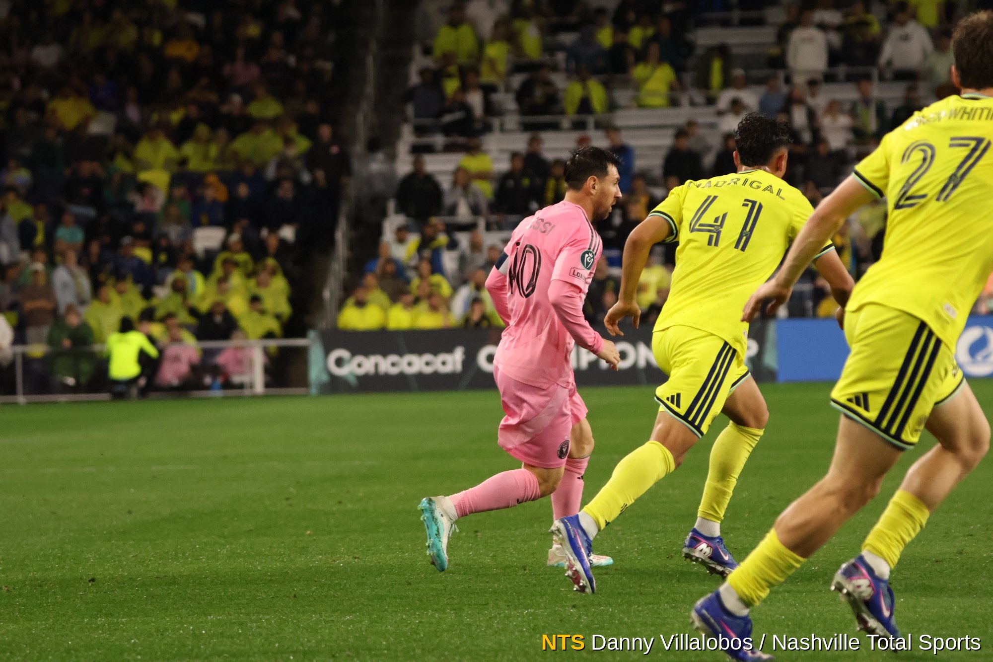 Lionel Messi en acción contra Nashville SC