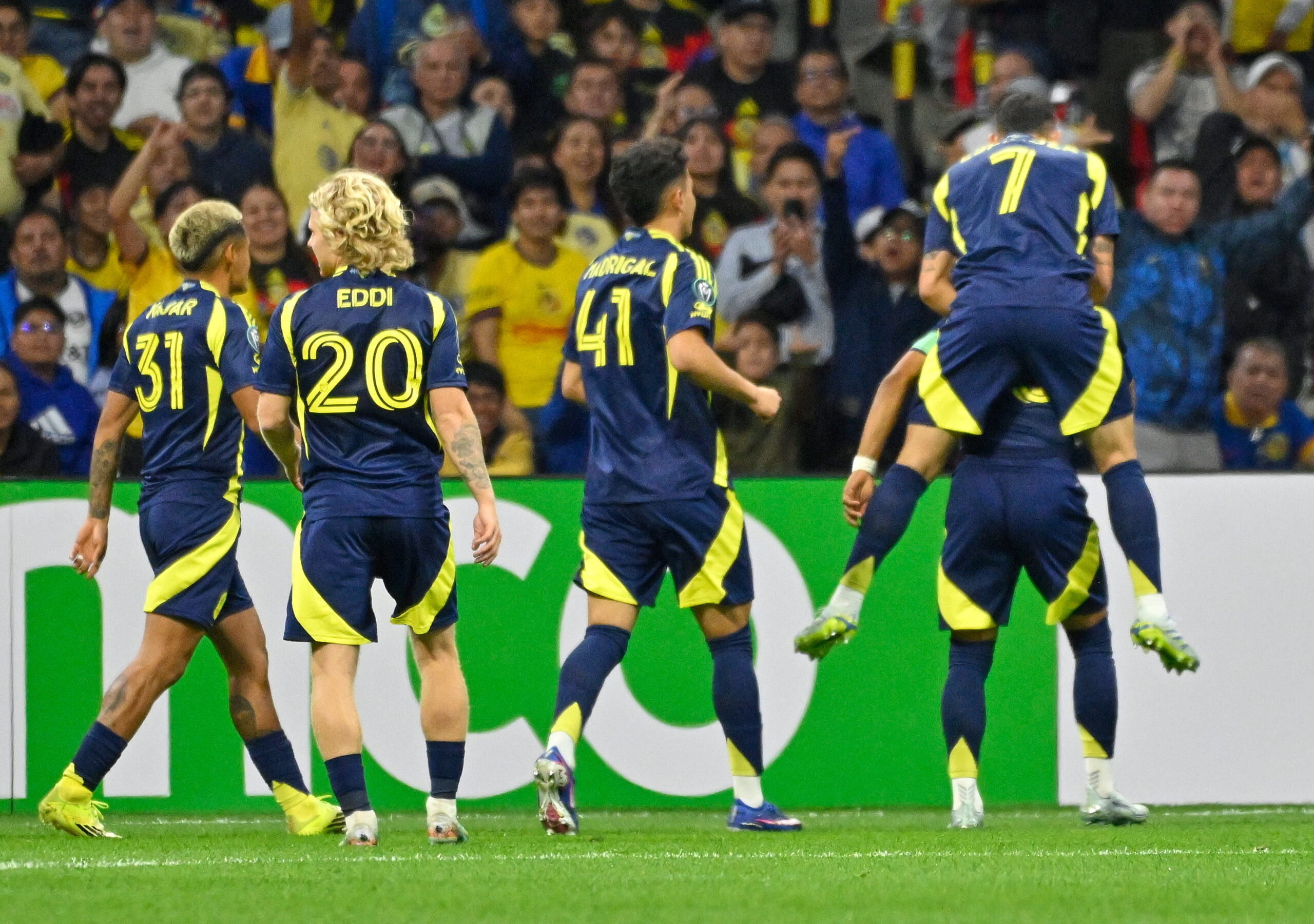 Nashville SC celebra el gol en el Banorte