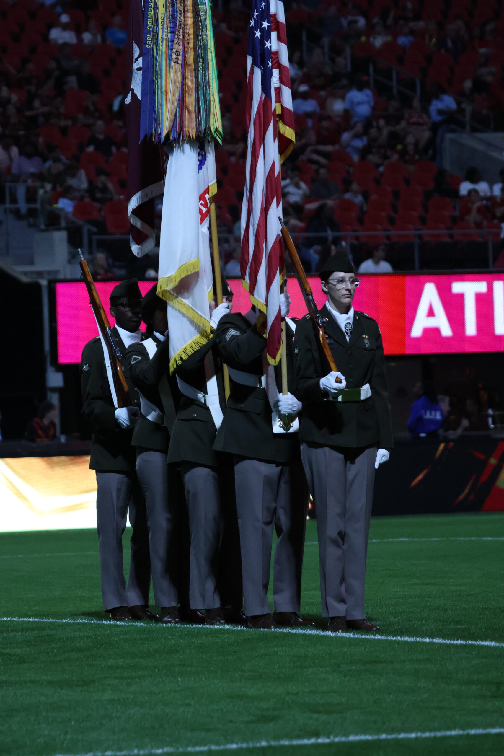 Guardia de honor en el prepartido · Mercedes-Benz Stadium