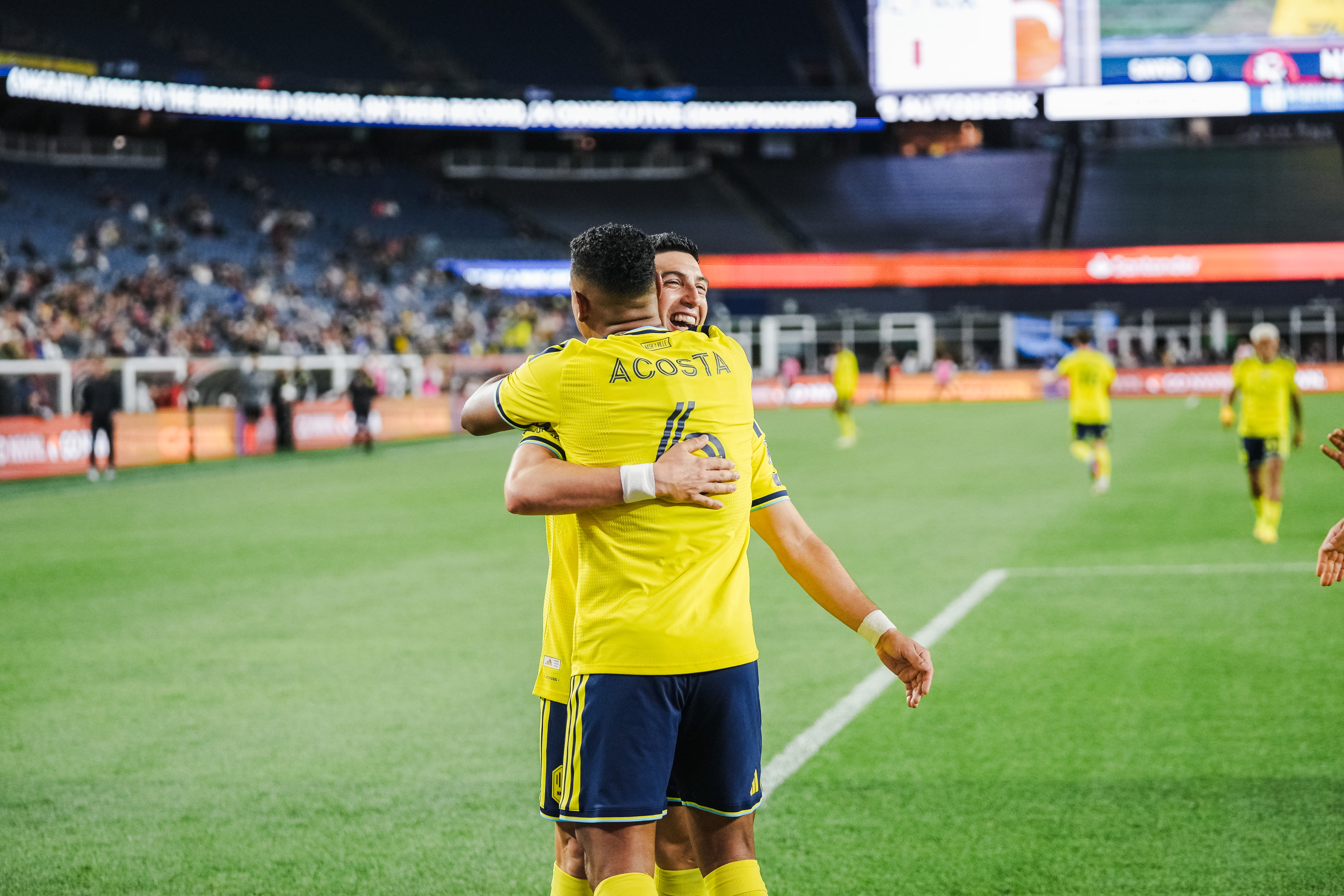 Acosta y Espinoza los cómplices del gol