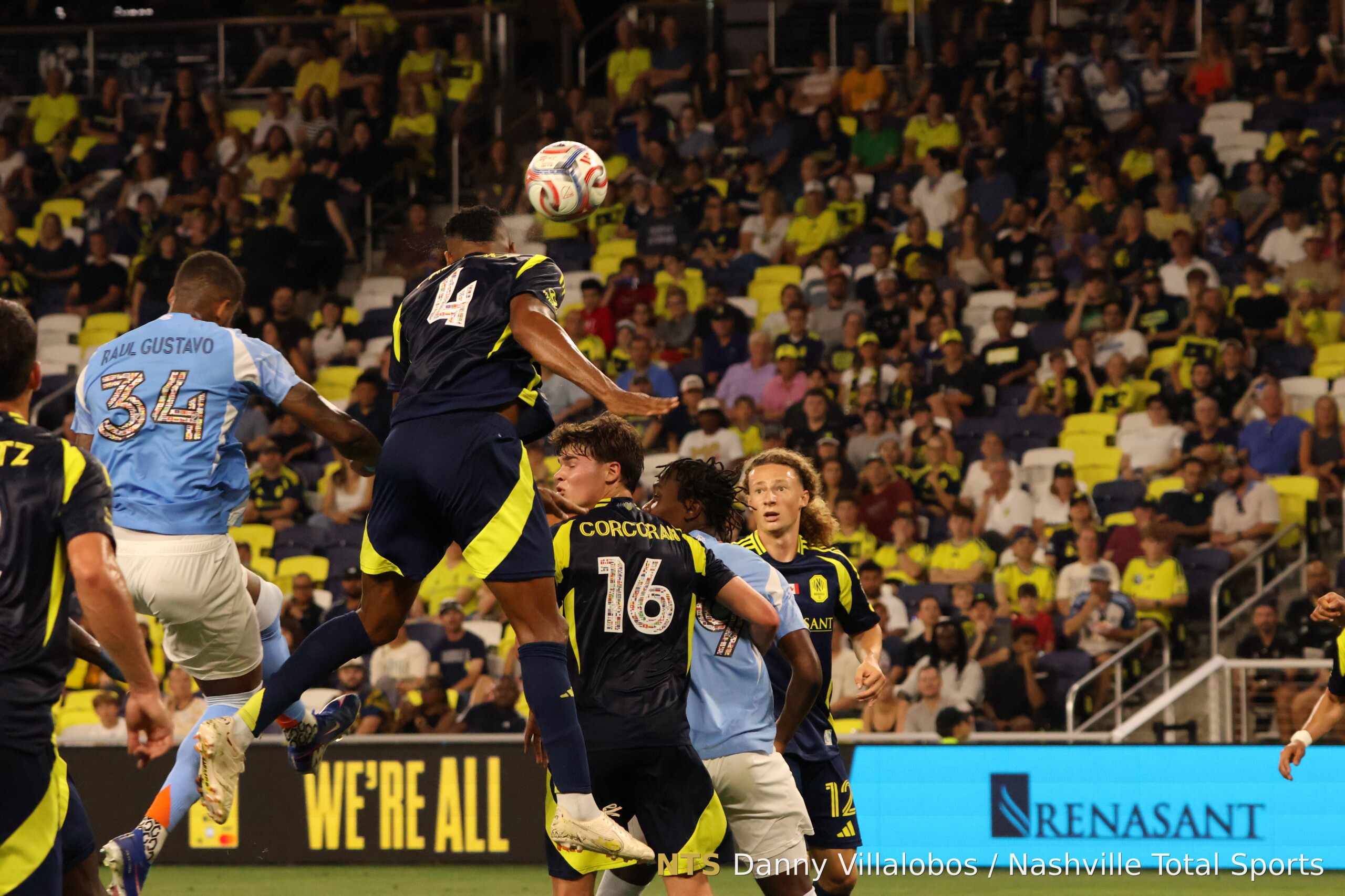 Palacios despeje de cabeza · Nashville SC · 2026