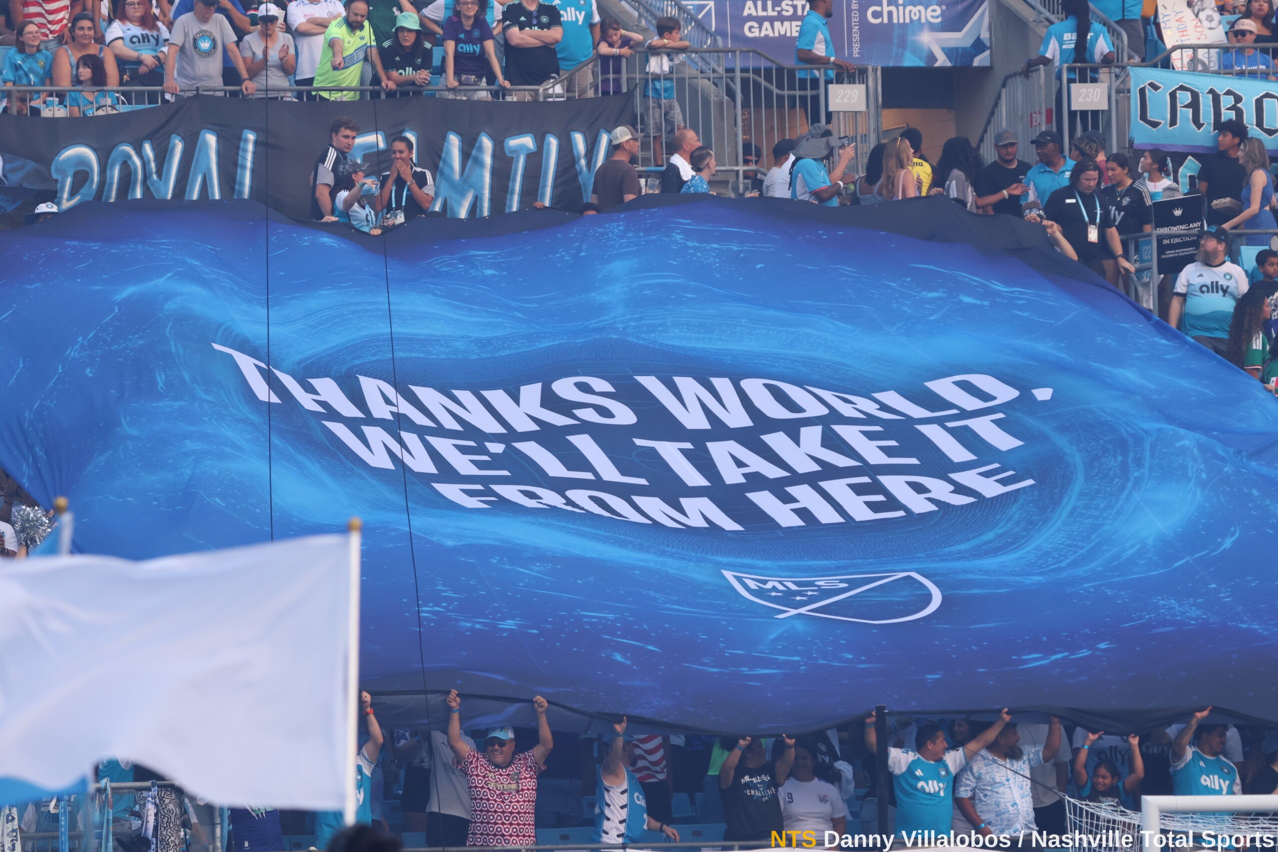 Banner Gracias Mundo