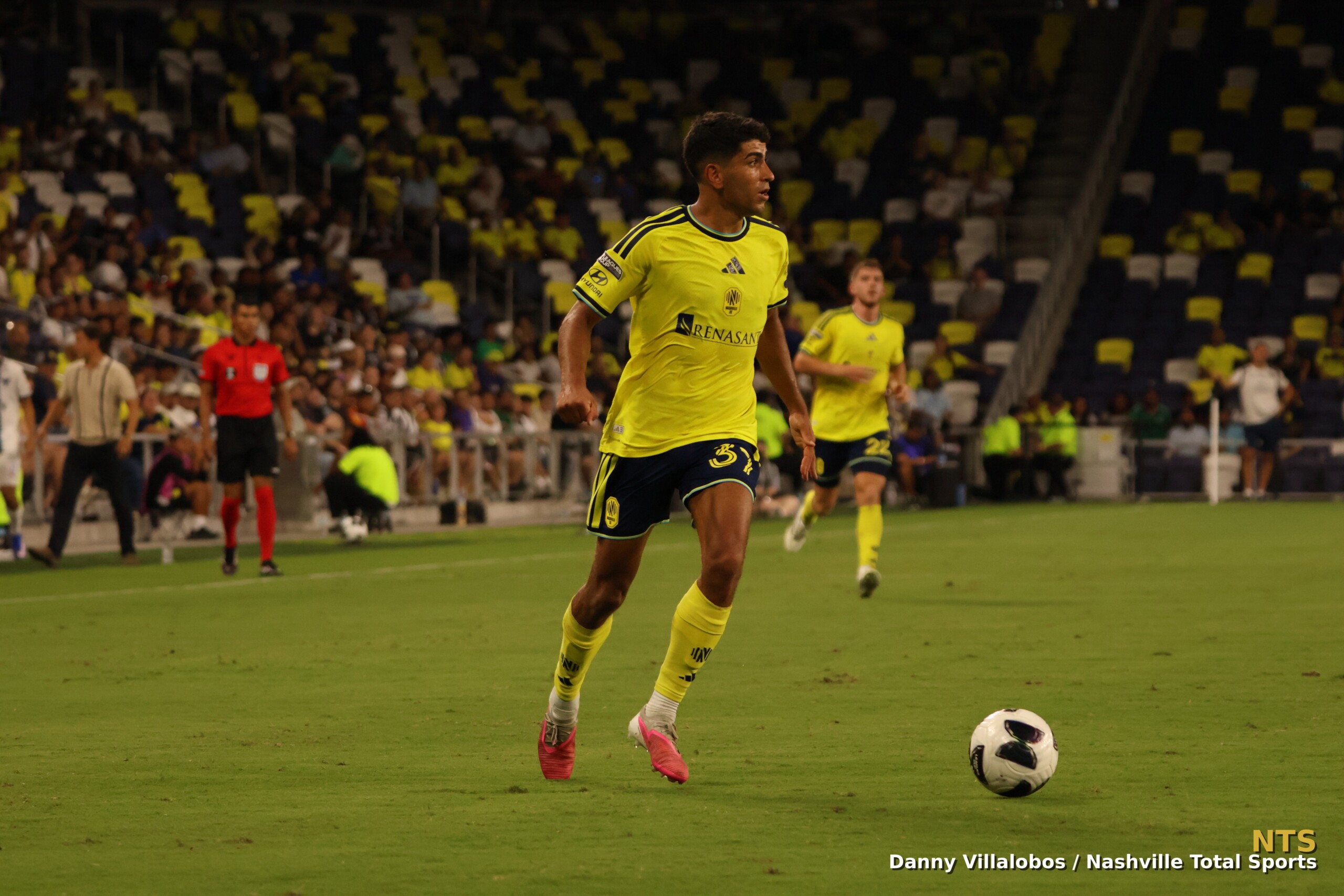 Nashville SC presionó desde el arranque en busca del segundo gol