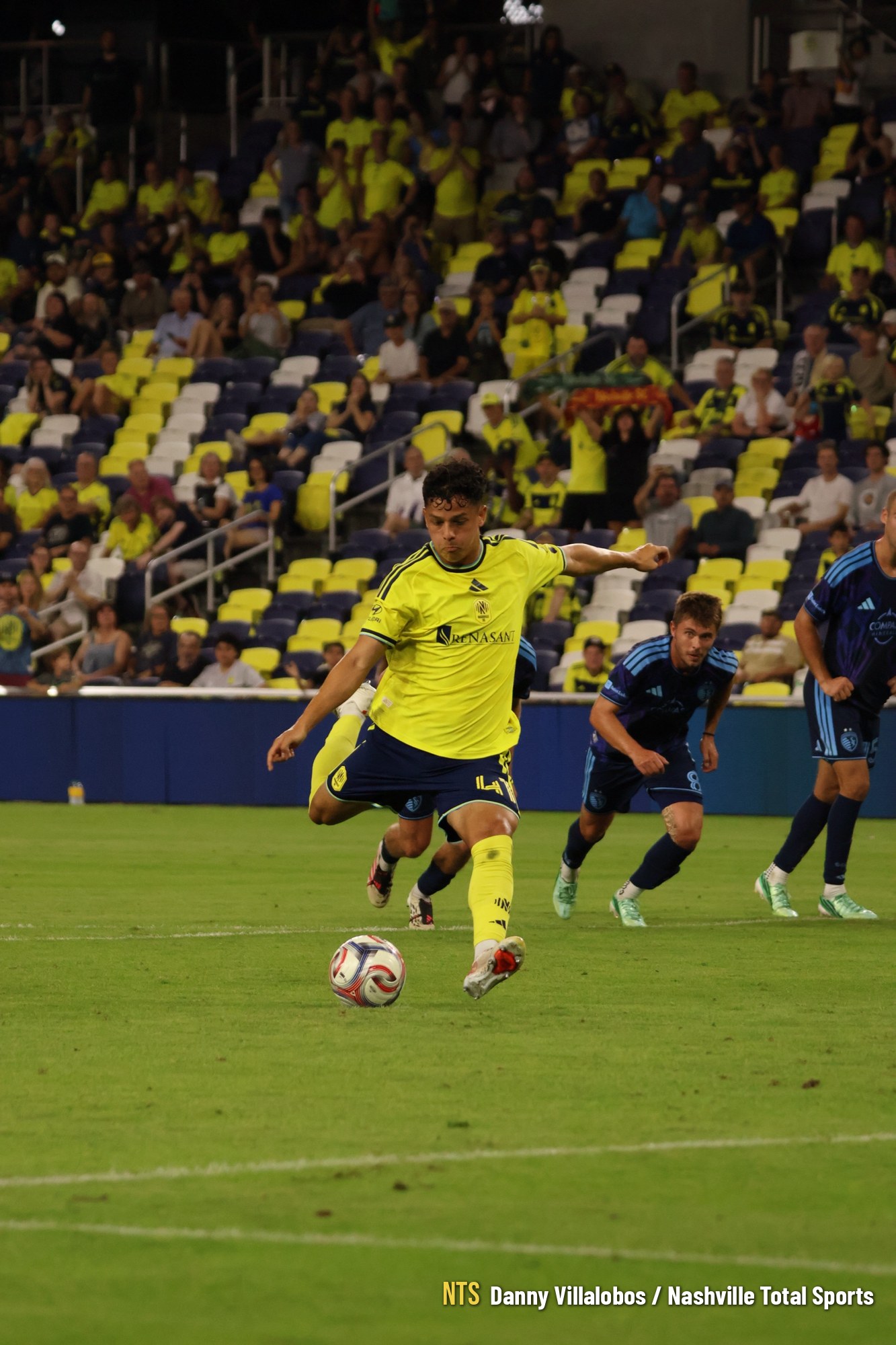 Nashville SC 4-0 Sporting KC: Warren Madrigal patea el penal